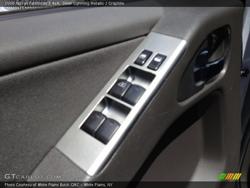 Silver Lightning Metallic / Graphite 2006 Nissan Pathfinder S 4x4