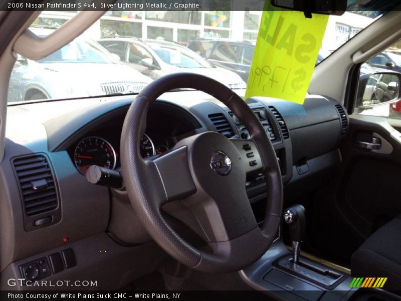 Silver Lightning Metallic / Graphite 2006 Nissan Pathfinder S 4x4