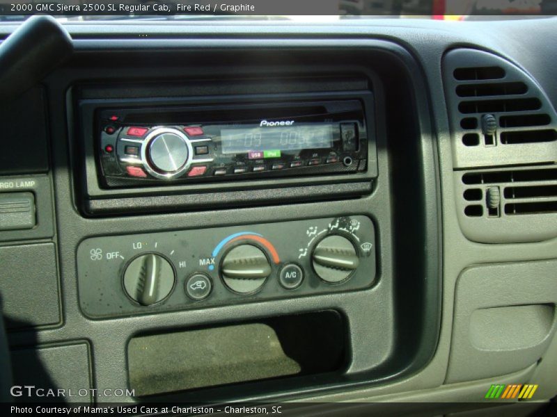 Fire Red / Graphite 2000 GMC Sierra 2500 SL Regular Cab