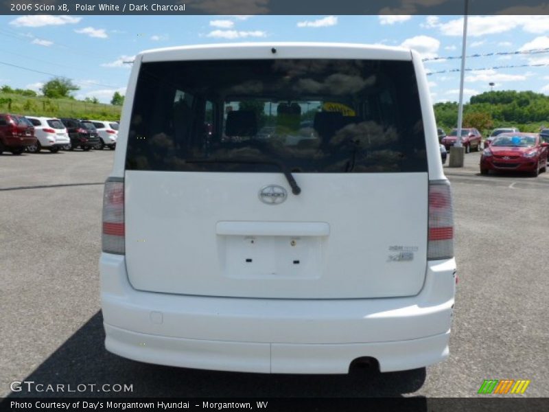 Polar White / Dark Charcoal 2006 Scion xB