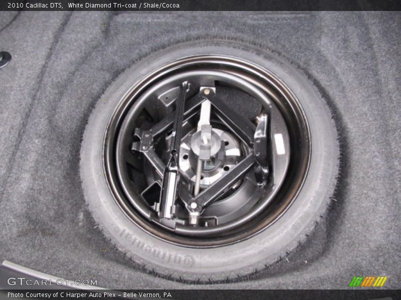White Diamond Tri-coat / Shale/Cocoa 2010 Cadillac DTS