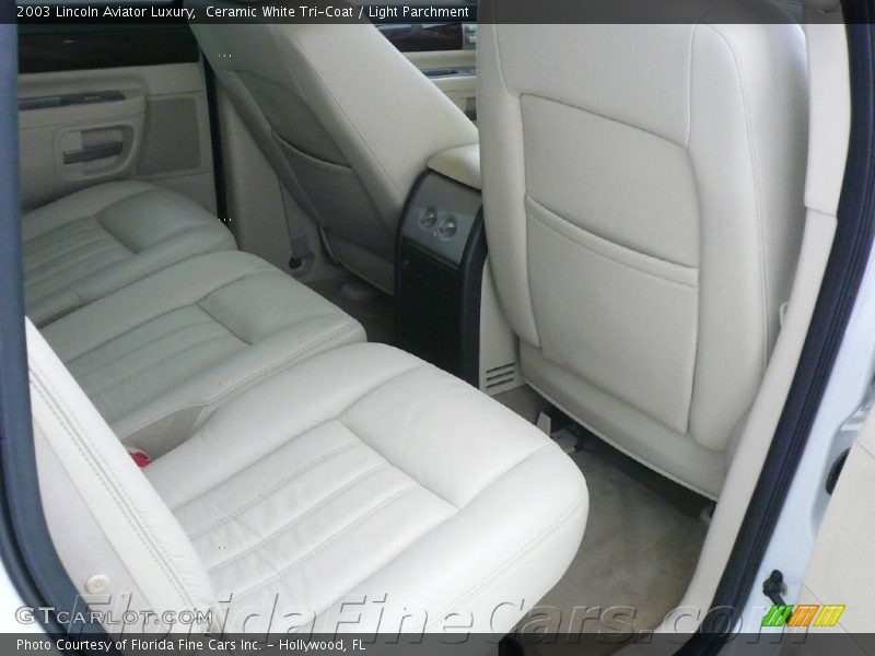 Ceramic White Tri-Coat / Light Parchment 2003 Lincoln Aviator Luxury