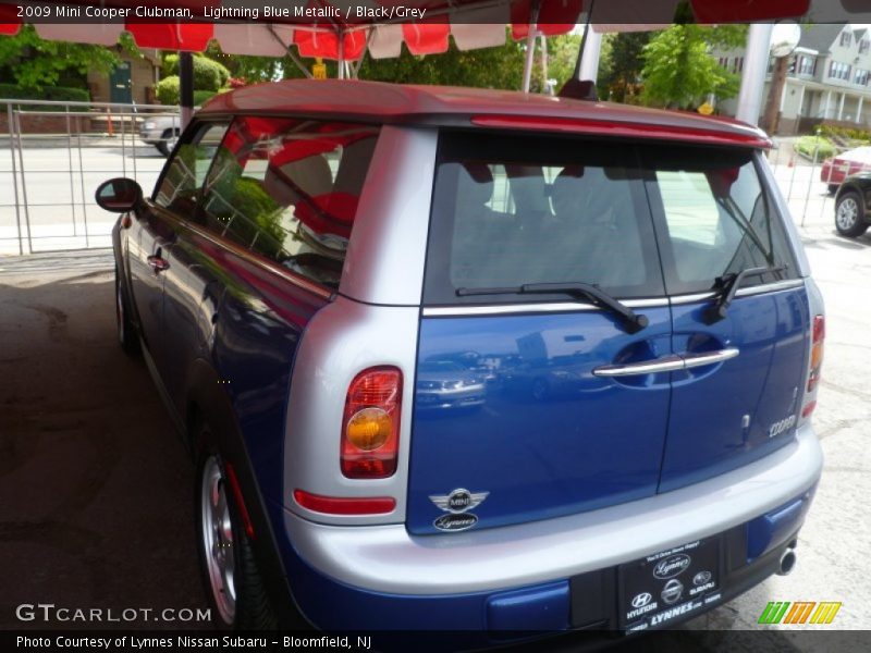 Lightning Blue Metallic / Black/Grey 2009 Mini Cooper Clubman