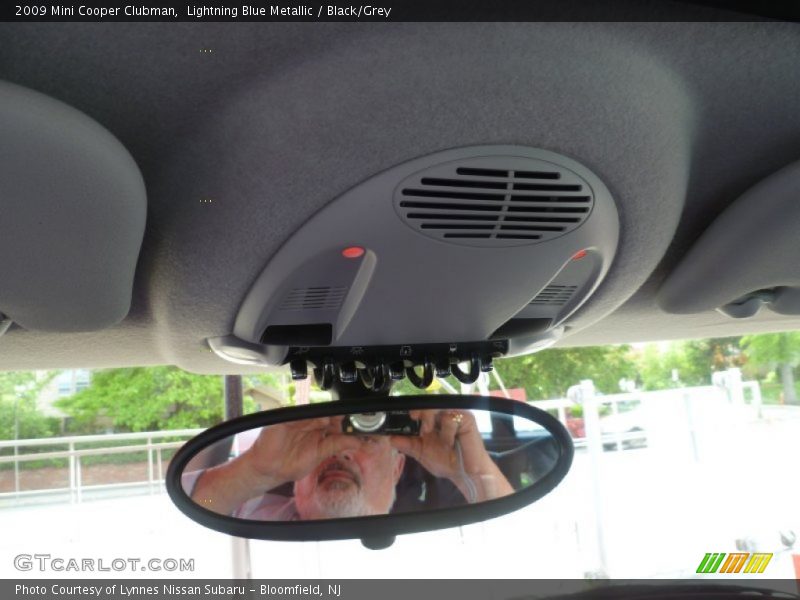 Lightning Blue Metallic / Black/Grey 2009 Mini Cooper Clubman