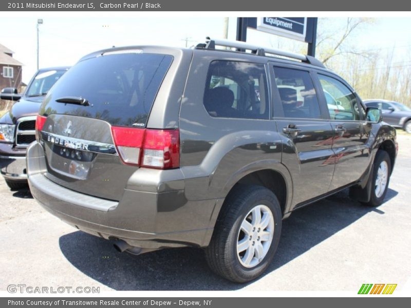 Carbon Pearl / Black 2011 Mitsubishi Endeavor LS