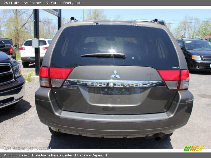 Carbon Pearl / Black 2011 Mitsubishi Endeavor LS