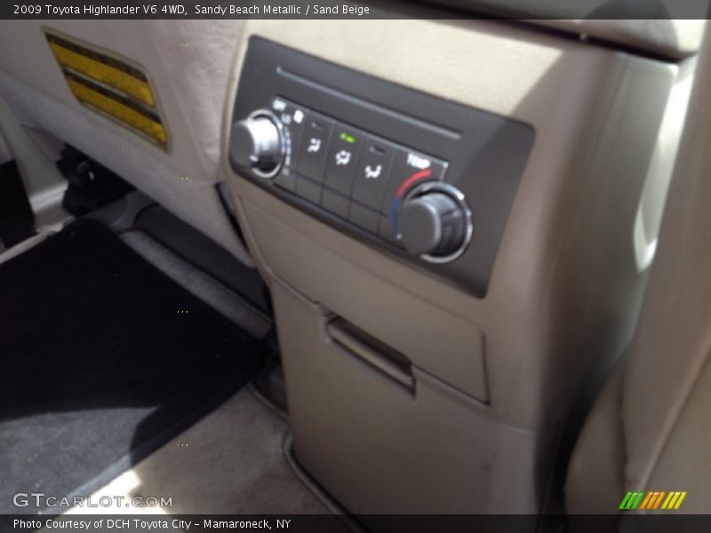 Sandy Beach Metallic / Sand Beige 2009 Toyota Highlander V6 4WD