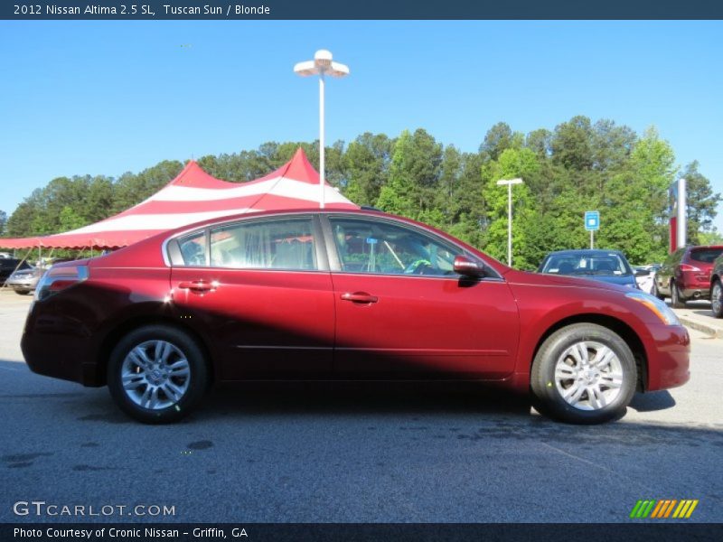 Tuscan Sun / Blonde 2012 Nissan Altima 2.5 SL