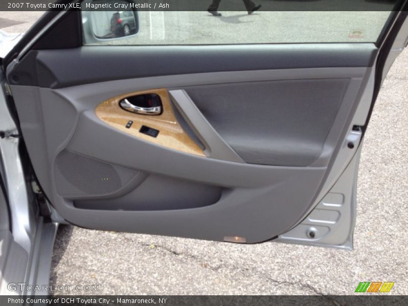 Magnetic Gray Metallic / Ash 2007 Toyota Camry XLE