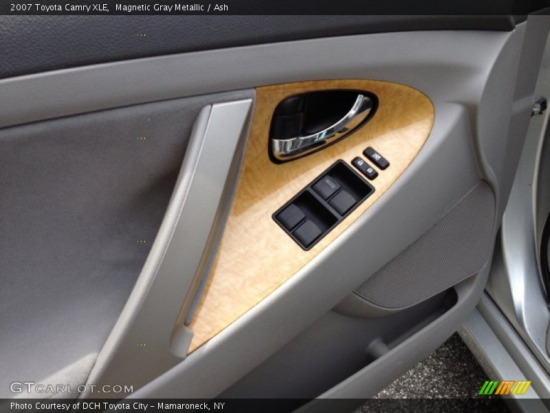 Magnetic Gray Metallic / Ash 2007 Toyota Camry XLE