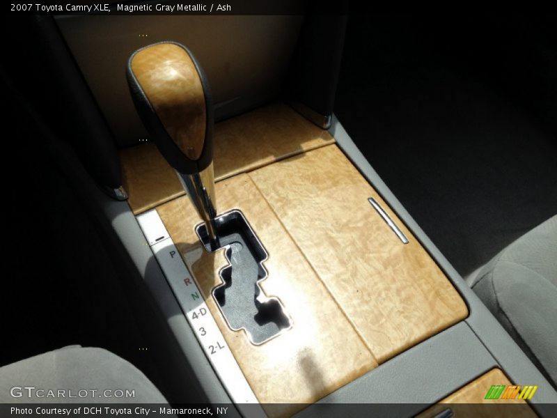 Magnetic Gray Metallic / Ash 2007 Toyota Camry XLE