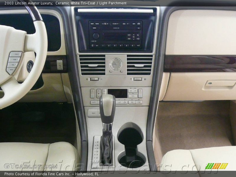Ceramic White Tri-Coat / Light Parchment 2003 Lincoln Aviator Luxury
