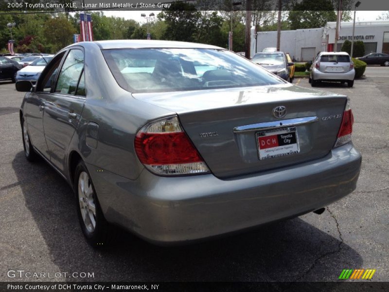 Lunar Mist Metallic / Stone Gray 2006 Toyota Camry XLE