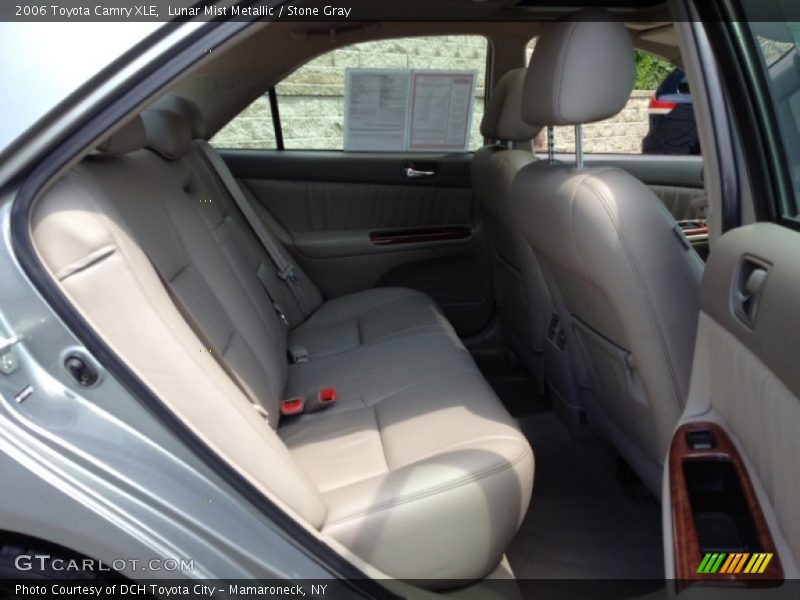 Lunar Mist Metallic / Stone Gray 2006 Toyota Camry XLE
