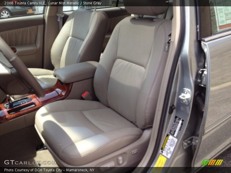 Lunar Mist Metallic / Stone Gray 2006 Toyota Camry XLE
