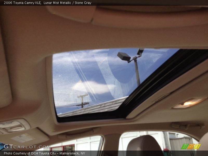 Lunar Mist Metallic / Stone Gray 2006 Toyota Camry XLE