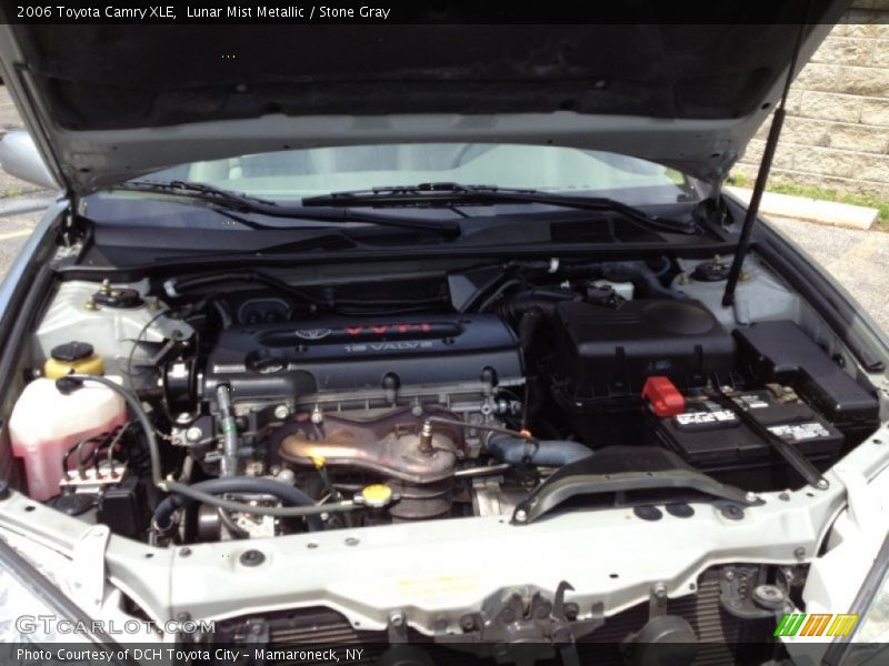 Lunar Mist Metallic / Stone Gray 2006 Toyota Camry XLE