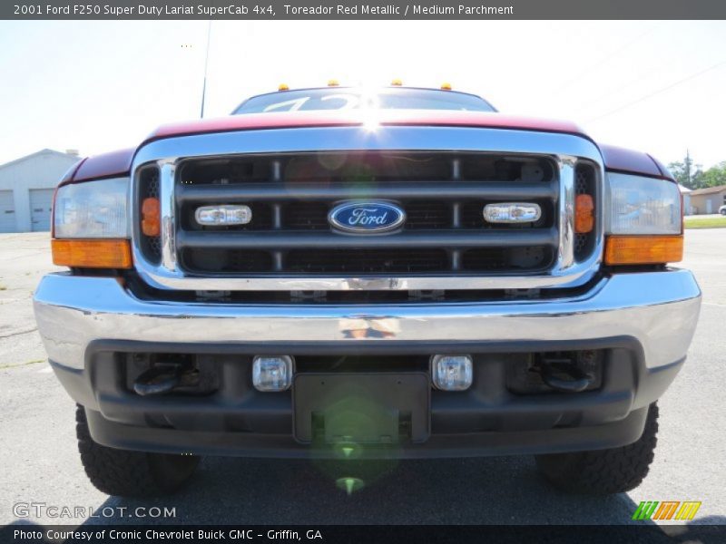 Toreador Red Metallic / Medium Parchment 2001 Ford F250 Super Duty Lariat SuperCab 4x4