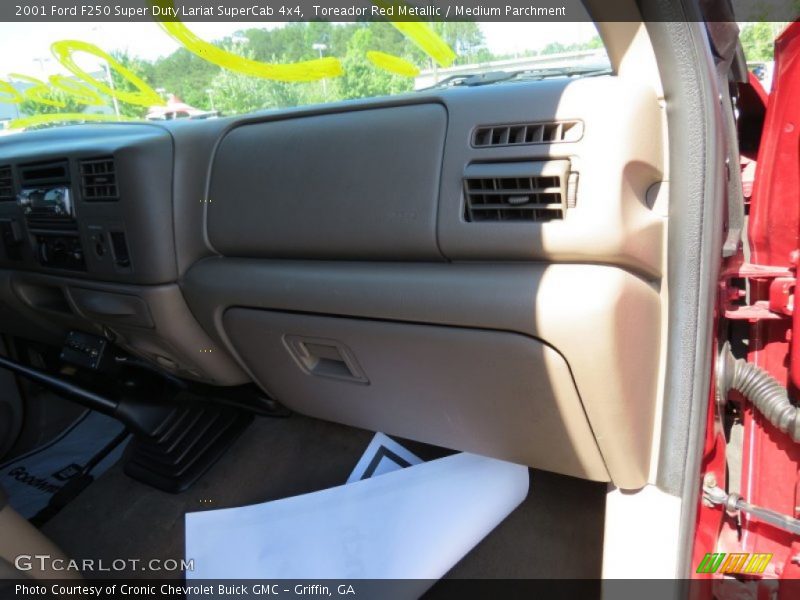 Toreador Red Metallic / Medium Parchment 2001 Ford F250 Super Duty Lariat SuperCab 4x4