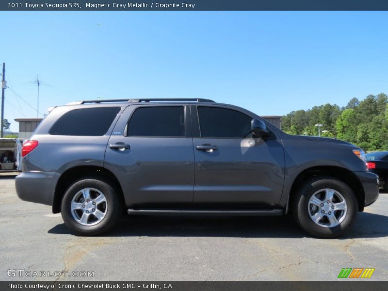 Magnetic Gray Metallic / Graphite Gray 2011 Toyota Sequoia SR5