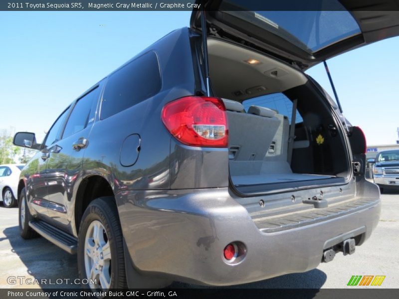 Magnetic Gray Metallic / Graphite Gray 2011 Toyota Sequoia SR5