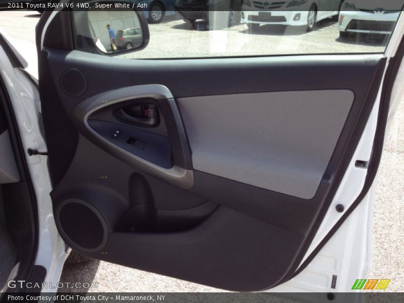 Super White / Ash 2011 Toyota RAV4 V6 4WD