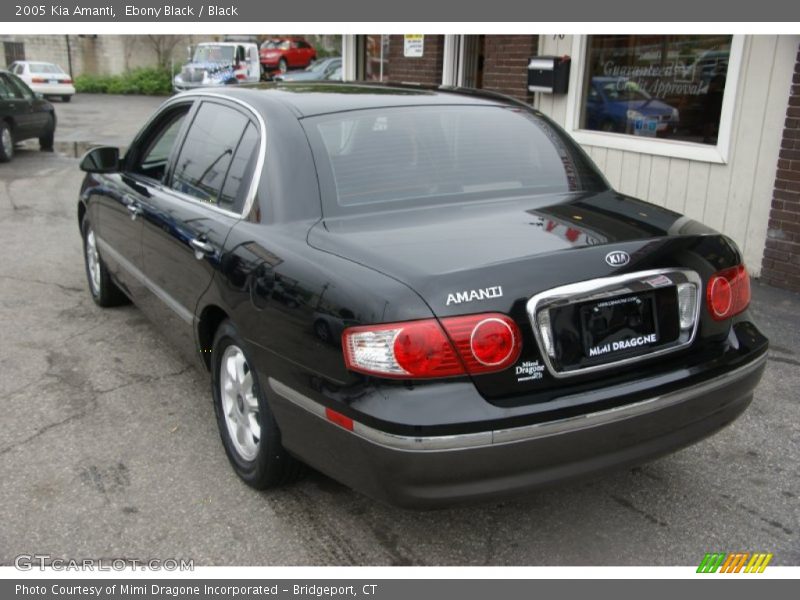 Ebony Black / Black 2005 Kia Amanti