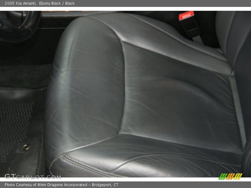 Ebony Black / Black 2005 Kia Amanti