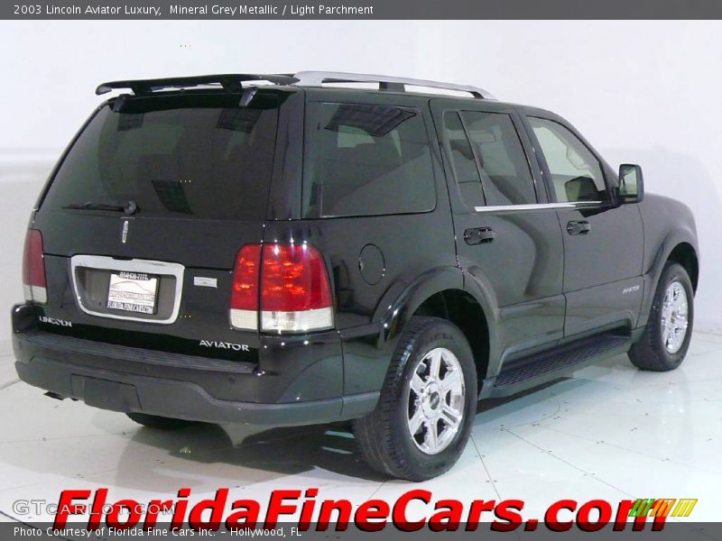 Mineral Grey Metallic / Light Parchment 2003 Lincoln Aviator Luxury