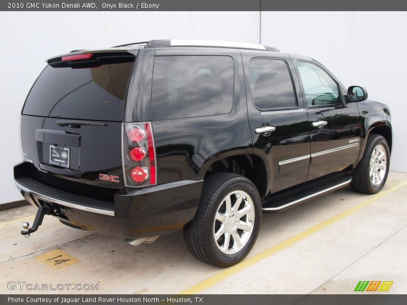 Onyx Black / Ebony 2010 GMC Yukon Denali AWD