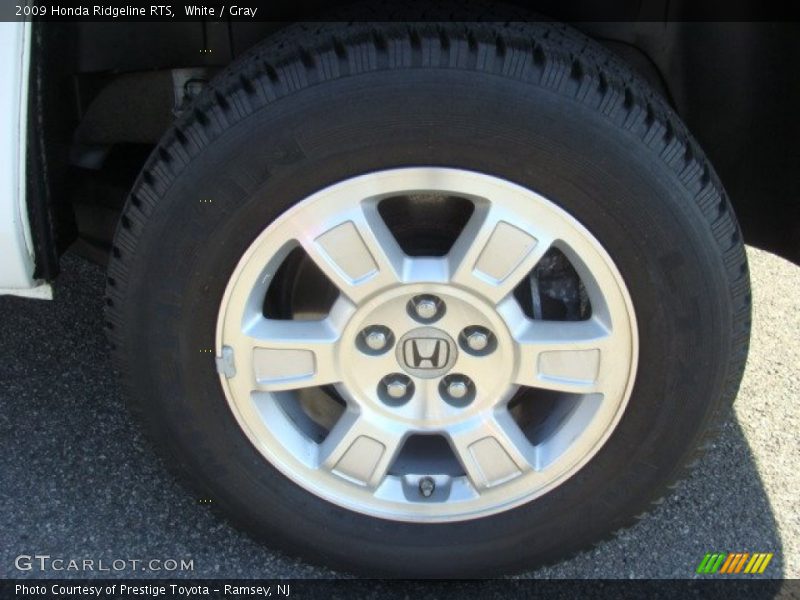 White / Gray 2009 Honda Ridgeline RTS