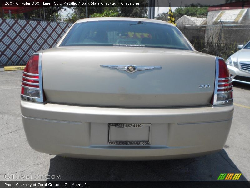 Linen Gold Metallic / Dark Slate Gray/Light Graystone 2007 Chrysler 300