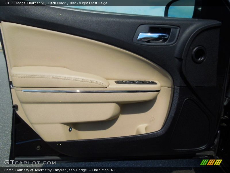 Pitch Black / Black/Light Frost Beige 2012 Dodge Charger SE