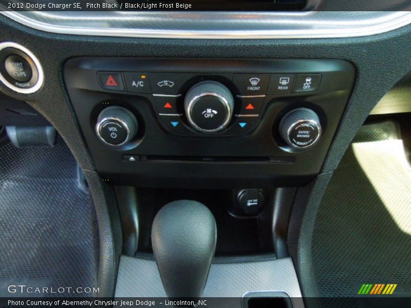 Pitch Black / Black/Light Frost Beige 2012 Dodge Charger SE