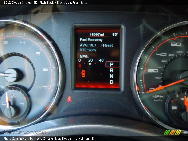 Pitch Black / Black/Light Frost Beige 2012 Dodge Charger SE