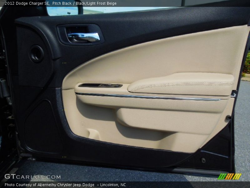 Pitch Black / Black/Light Frost Beige 2012 Dodge Charger SE
