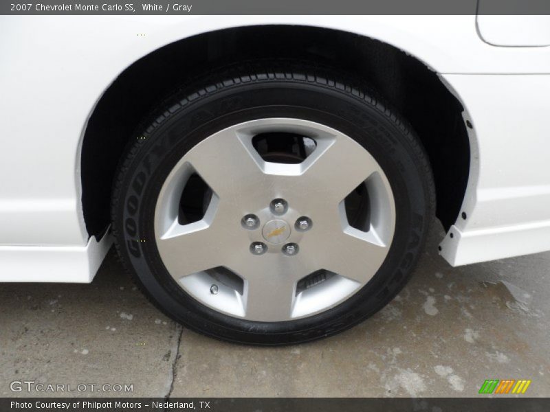 White / Gray 2007 Chevrolet Monte Carlo SS