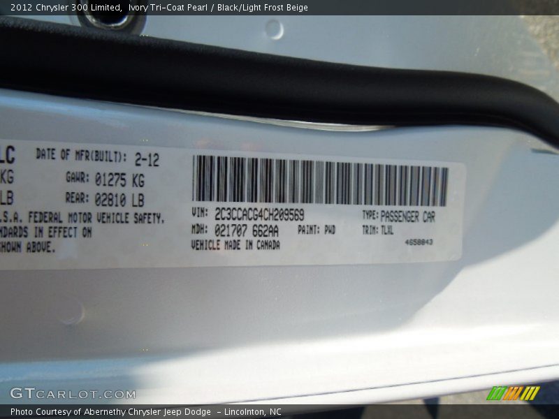 Ivory Tri-Coat Pearl / Black/Light Frost Beige 2012 Chrysler 300 Limited