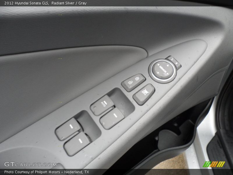 Radiant Silver / Gray 2012 Hyundai Sonata GLS