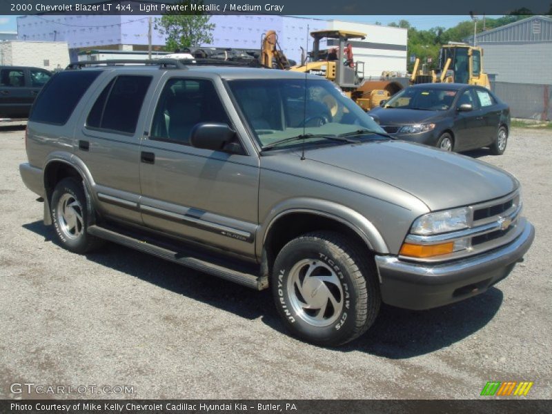 Light Pewter Metallic / Medium Gray 2000 Chevrolet Blazer LT 4x4