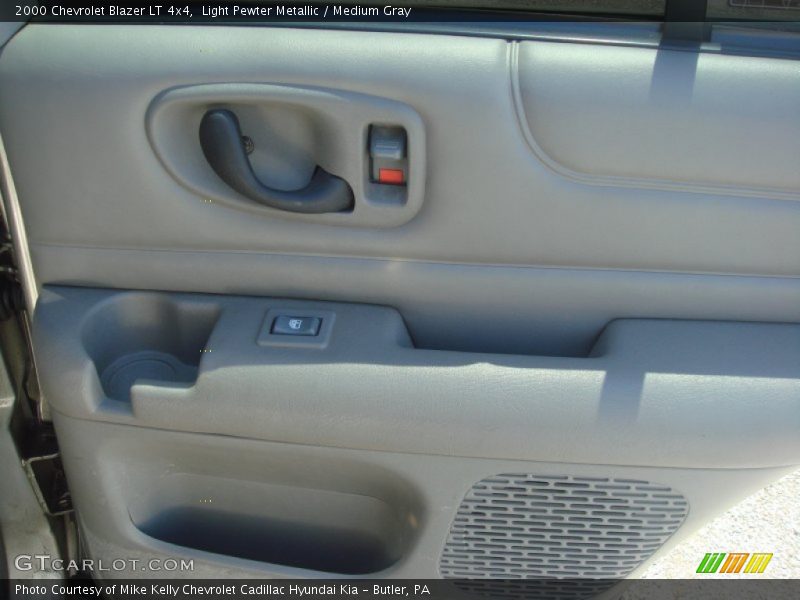 Light Pewter Metallic / Medium Gray 2000 Chevrolet Blazer LT 4x4