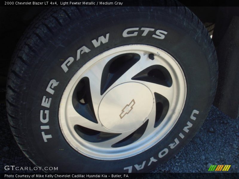 Light Pewter Metallic / Medium Gray 2000 Chevrolet Blazer LT 4x4