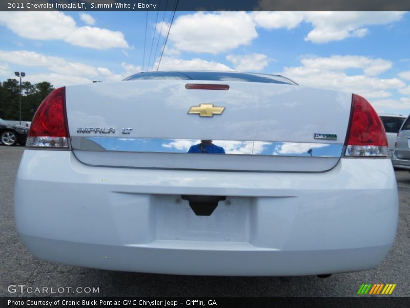 Summit White / Ebony 2011 Chevrolet Impala LT
