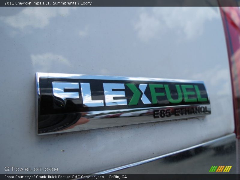 Summit White / Ebony 2011 Chevrolet Impala LT