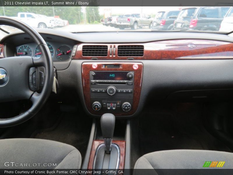 Summit White / Ebony 2011 Chevrolet Impala LT