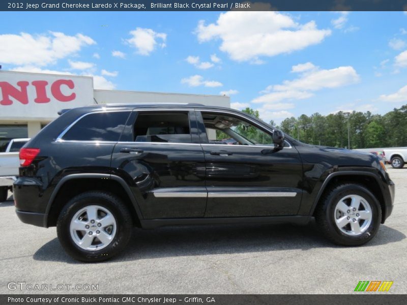 Brilliant Black Crystal Pearl / Black 2012 Jeep Grand Cherokee Laredo X Package