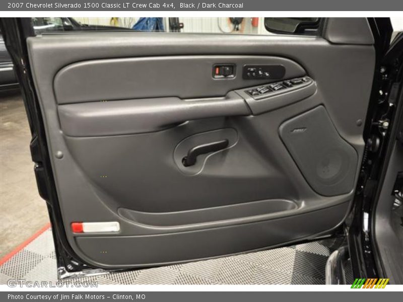 Black / Dark Charcoal 2007 Chevrolet Silverado 1500 Classic LT Crew Cab 4x4