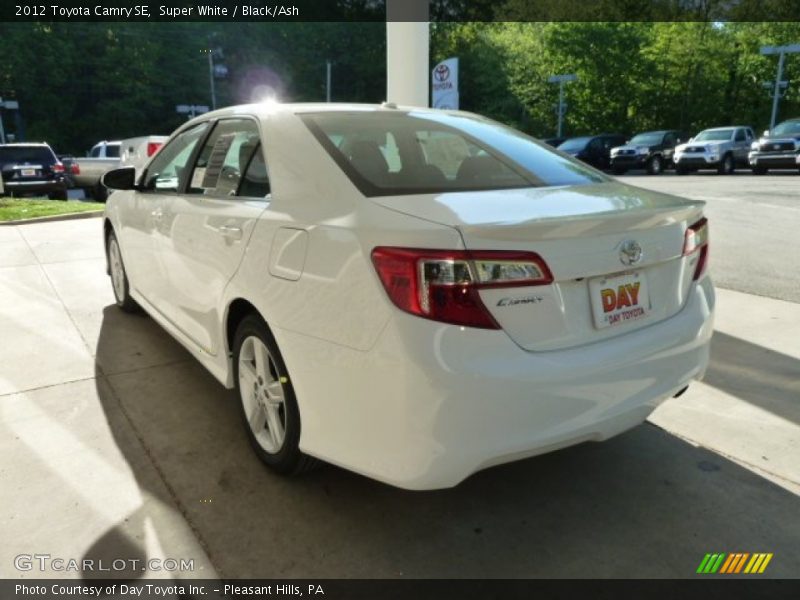 Super White / Black/Ash 2012 Toyota Camry SE