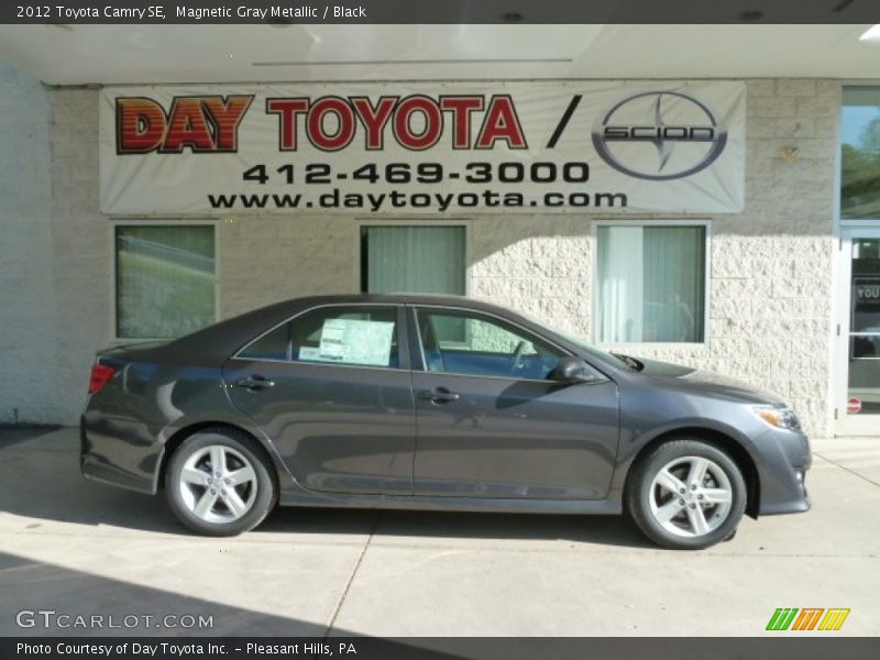 Magnetic Gray Metallic / Black 2012 Toyota Camry SE