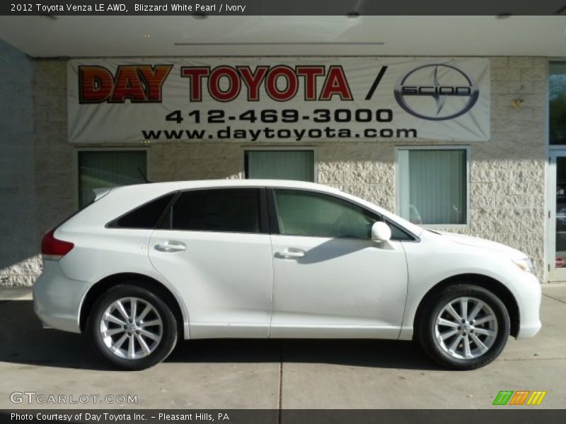 Blizzard White Pearl / Ivory 2012 Toyota Venza LE AWD